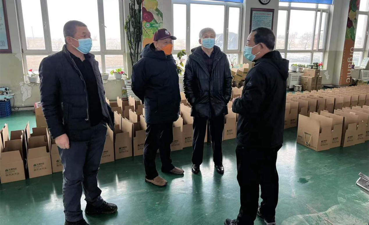 9.集团副董事长走访利国娱乐国际老牌w66农业_副本.png