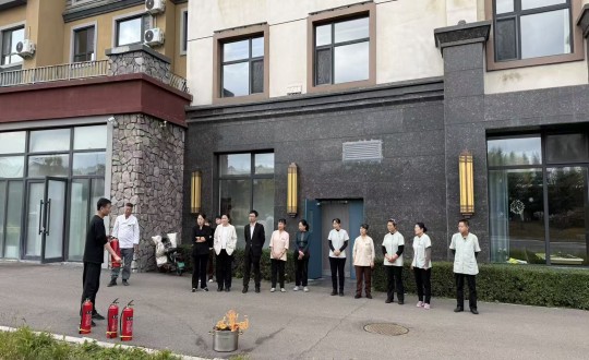 1.长白山利国娱乐国际老牌w66旅馆组织开展消防清静培训_副本.jpg