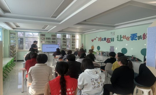 12.医疗公司为同德社区住民组织两癌科普活动_副本.jpg